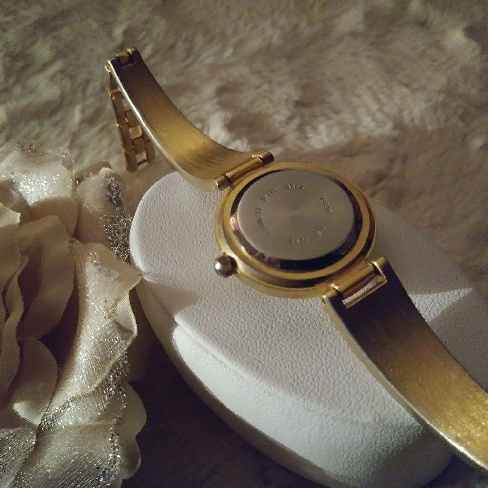 Infinity Ladies Watch🌸 - Picture 4 of 6